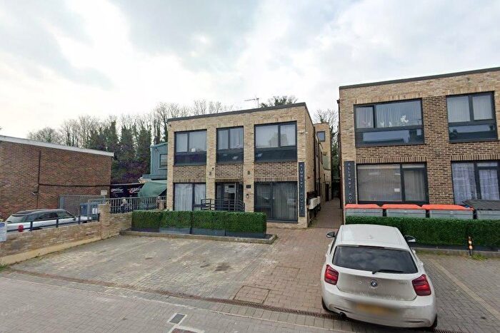 2 Bedroom Property To Rent In Lancaster Road, New Barnet, Barnet, EN4