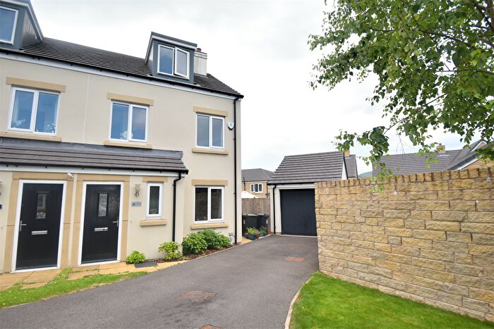 4 Bedroom Semi-Detached House For Sale In Millpond Close, Chinley, High Peak, SK23