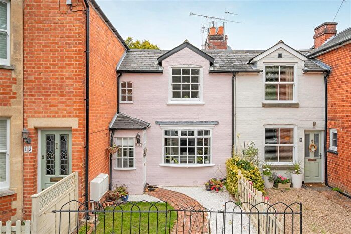 3 Bedroom Terraced House For Sale In Oriental Road, Sunninghill, SL5