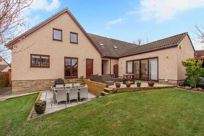 4 Bedroom Villa For Sale In Sutherland Crescent, Abernethy, Perth, PH2