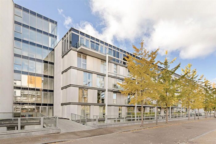 1 Bedroom Flat For Sale In Hudson Apartments, New River Village, Hornsey, N8