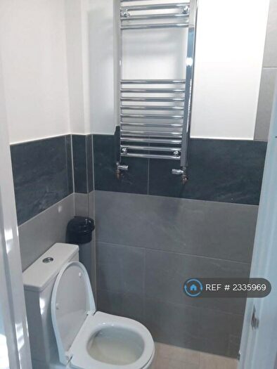 5 Bedroom Terraced House To Rent In Cheshunts, Basildon, SS13