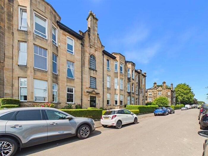 2 Bedroom Flat For Sale In Carriagehill Drive, Paisley, PA2