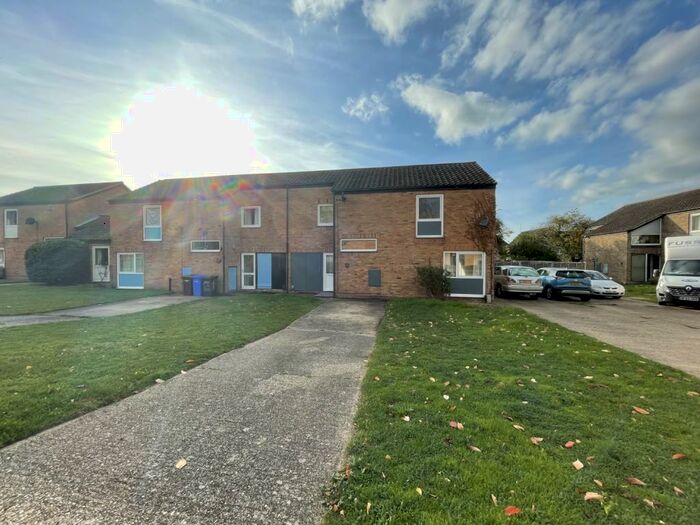 3 Bedroom Semi-Detached House To Rent In Lakenheath, Suffolk, IP27