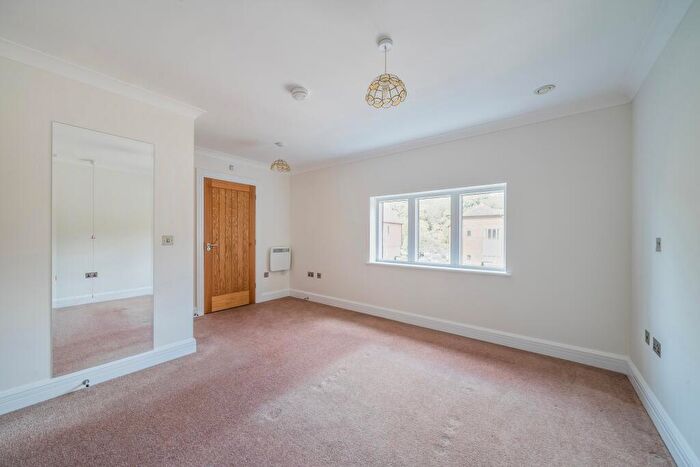 2 Bedroom Retirement Property For Sale In The Fairways, Mayford Grange, Woking, GU22