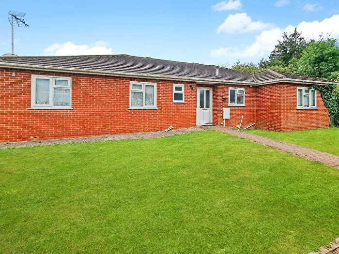 4 Bedroom Detached Bungalow For Sale In Ulcombe Gardens, Canterbury, Kent, CT2