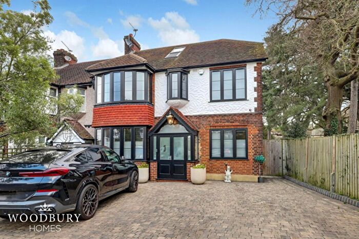 5 Bedroom End Of Terrace House For Sale In Church Road, Buckhurst Hill, IG9