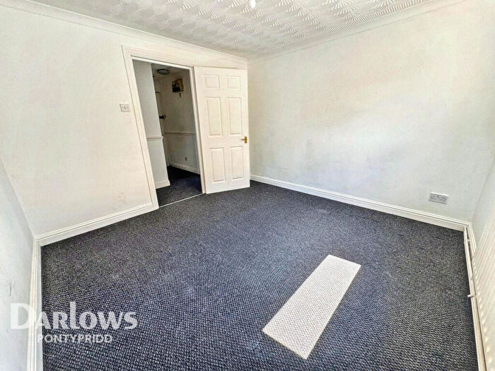 2 Bedroom Flat For Sale In William Street, Pontypridd, CF37