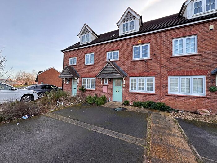 4 Bedroom Terraced House To Rent In Northwick Terrace, Bilston, Wolverhampton, WV14