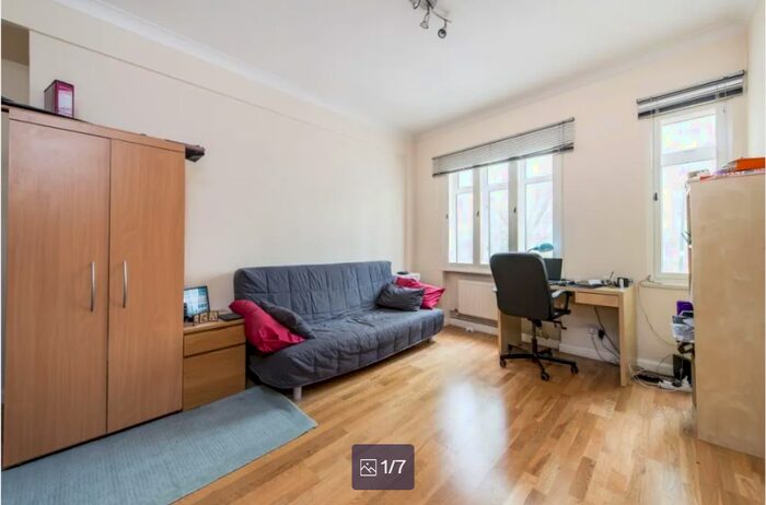 Studio To Rent In Euston Road, London, NW1
