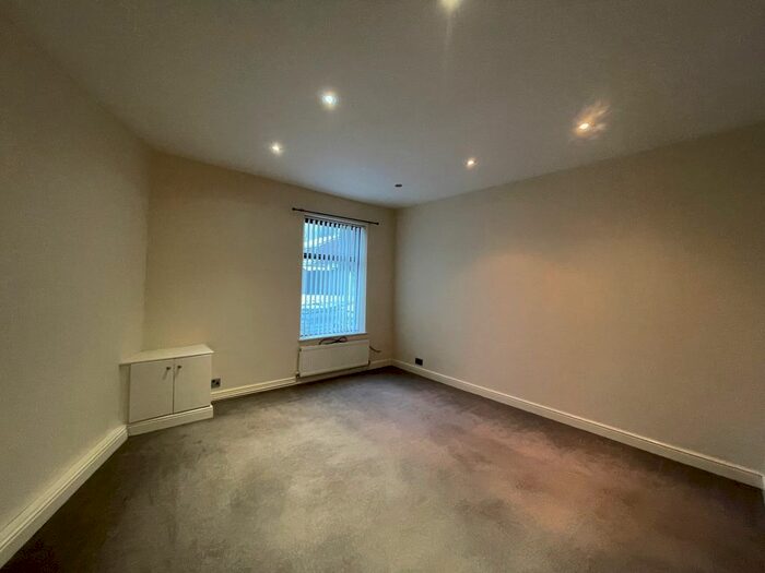 1 Bedroom Flat To Rent In Lindsay Street, Stalybridge SK15