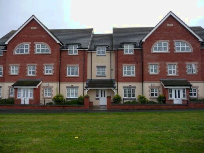 2 Bedroom Flat To Rent In Oak Drive, Tamworth, B78