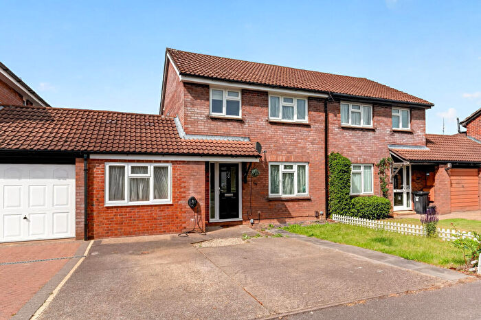 3 Bedroom Semi-Detached House For Sale In Northway, Wokingham, RG41