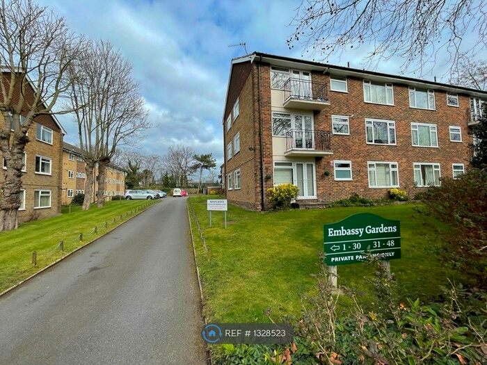3 Bedroom Flat To Rent In Beckenham, Beckenham, BR3