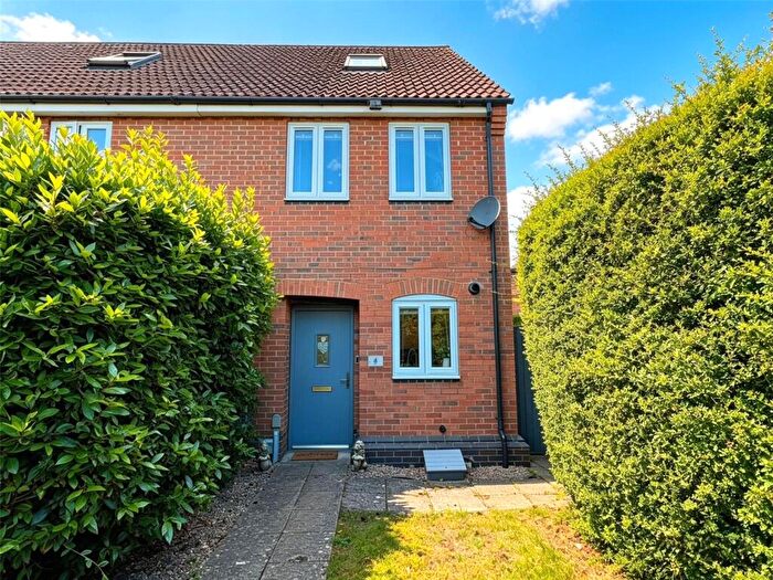 3 Bedroom End Of Terrace House For Sale In Mossop Court, Stratford-Upon-Avon, Warwickshire, CV37
