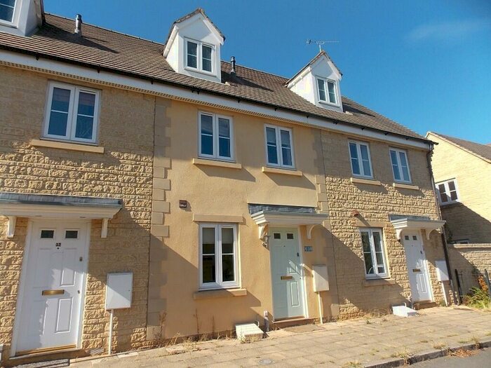 3 Bedroom Terraced House To Rent In Woodley Green, Witney, OX28
