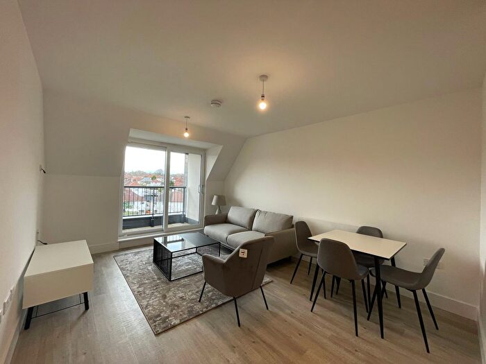 1 Bedroom Flat To Rent In St. Albans Road, Watford, WD24