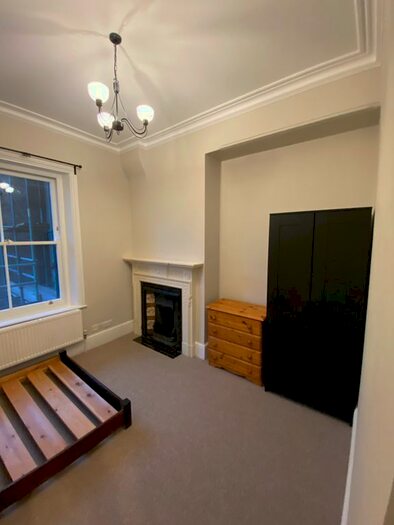 1 Bedroom Flat To Rent In Grand Parade, Green Lanes, London, N4