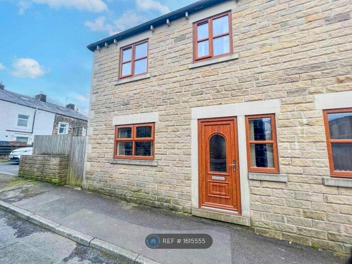 3 Bedroom Semi-Detached House To Rent In Ashworth Street, Waterfoot, Rossendale, BB4