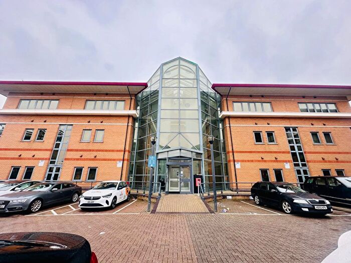 1 Bedroom Flat For Sale In Mondial Way, Hayes, UB3