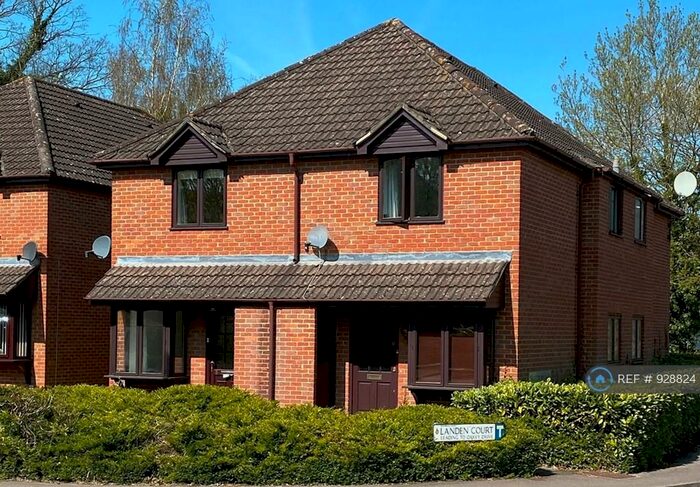 1 Bedroom Semi-Detached House To Rent In Oak View, Wokingham, RG40