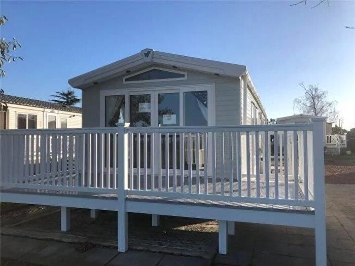2 Bedroom Park Home For Sale In East End Road, Bradwell-On-Sea, Southminster, CM0