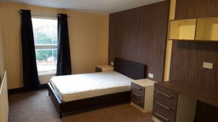 5 Bedroom Flat To Rent In Smithdown Road, L15