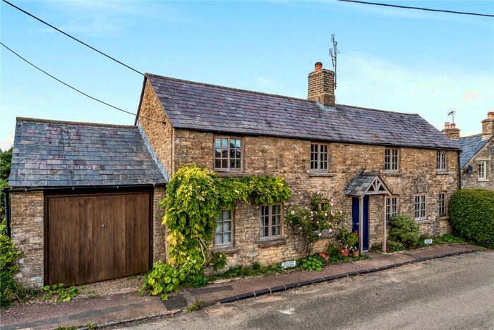 3 Bedroom Detached House For Sale In Upper End, Shipton-under-Wychwood, Chipping Norton, OX7