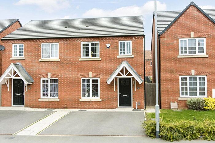 3 Bedroom Semi-Detached House For Sale In Stafford Way, Market Harborough, LE16