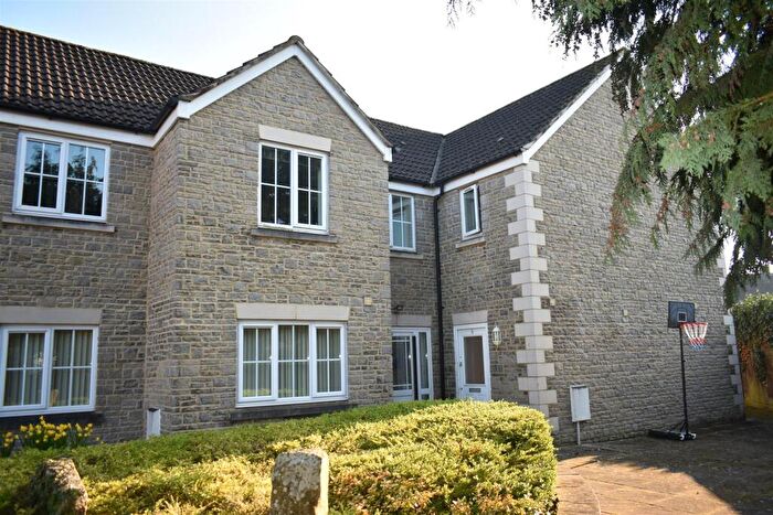 2 Bedroom Apartment For Sale In Hatters Close, Winterbourne, Bristol, BS36