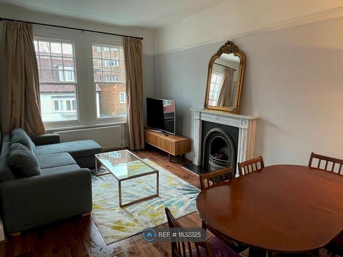 1 Bedroom Flat To Rent In First Floor Barton Road, London, W14