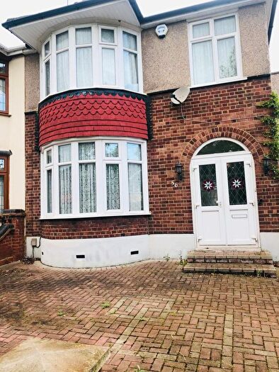 4 Bedroom End Of Terrace House To Rent In Clare Gardens, Barking, IG11