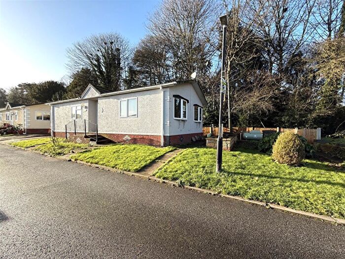 3 Bedroom Property For Sale In Rugeley Road, Armitage, Rugeley, WS15