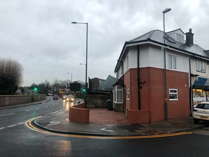 Studio To Rent In Deykin Avenue, Witton, Birmingham, B6