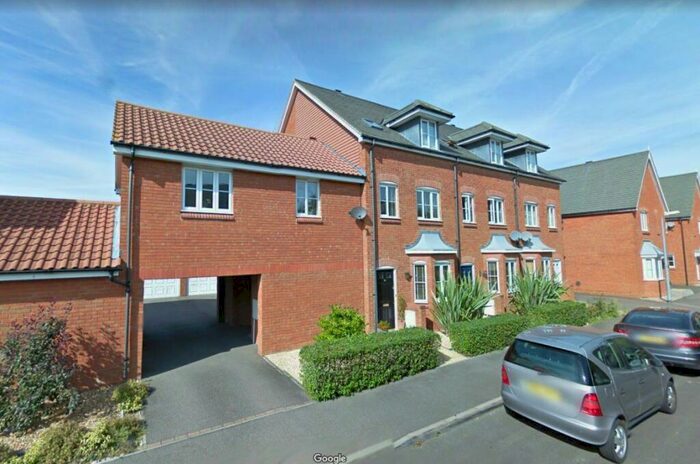 1 Bedroom Apartment To Rent In Howes Drive, Bedfordshire, MK43