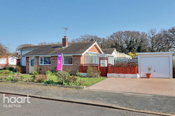 3 Bedroom Detached Bungalow For Sale In Shanklin Close, Clacton-On-Sea, CO15