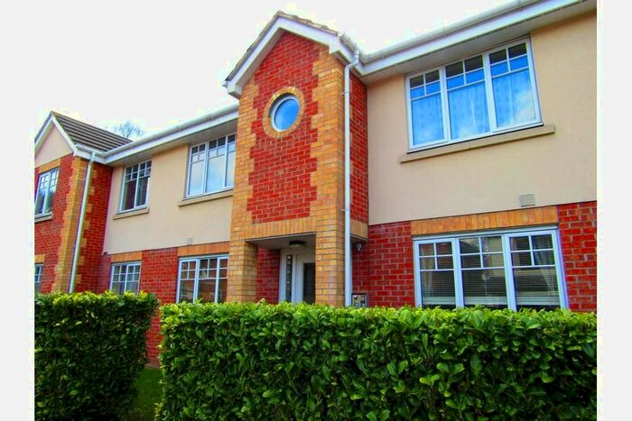 2 Bedroom Flat To Rent In St Johns, Copse Road, Woking GU21