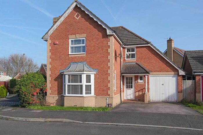 4 Bedroom Detached House To Rent In Stort Close, Didcot, OX11