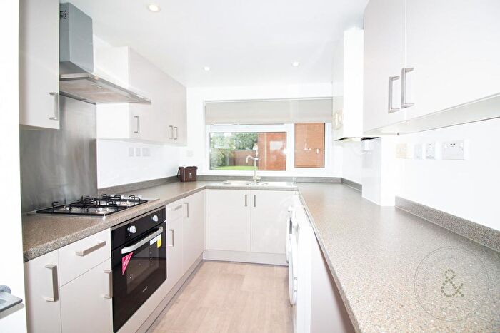 2 Bedroom Flat To Rent In Retford Court, Whitchurch, Cardiff, CF14