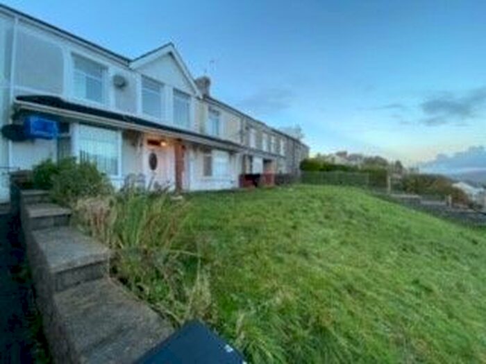 3 Bedroom Property To Rent In Commercial Street, Ystalyfera, Swansea, SA9