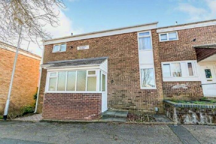 3 Bedroom End Of Terrace House To Rent In The Rylstone, Wellingborough, Northamptonshire., NN8