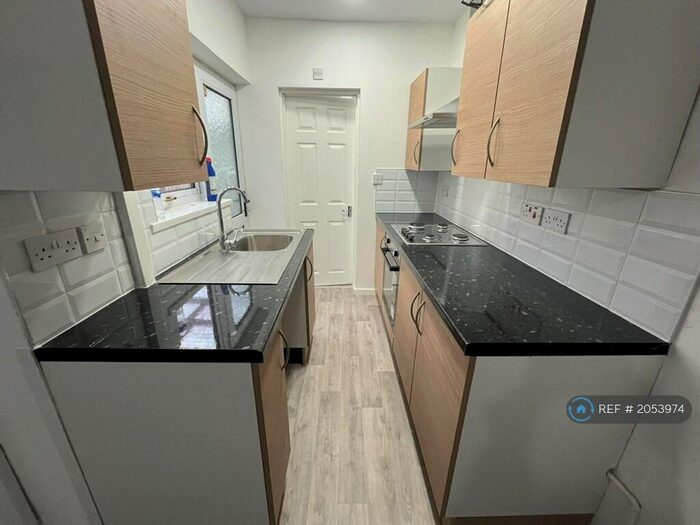 2 Bedroom Terraced House To Rent In Astley Avenue, Coventry, CV6