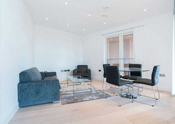 2 Bedroom Flat For Sale In Cube Building, Wenlock Road, N1