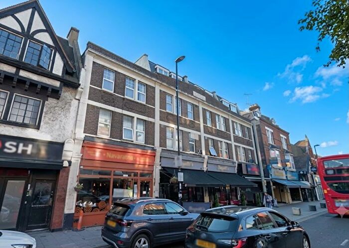 2 Bedroom Flat To Rent In South End, Croydon, CR0