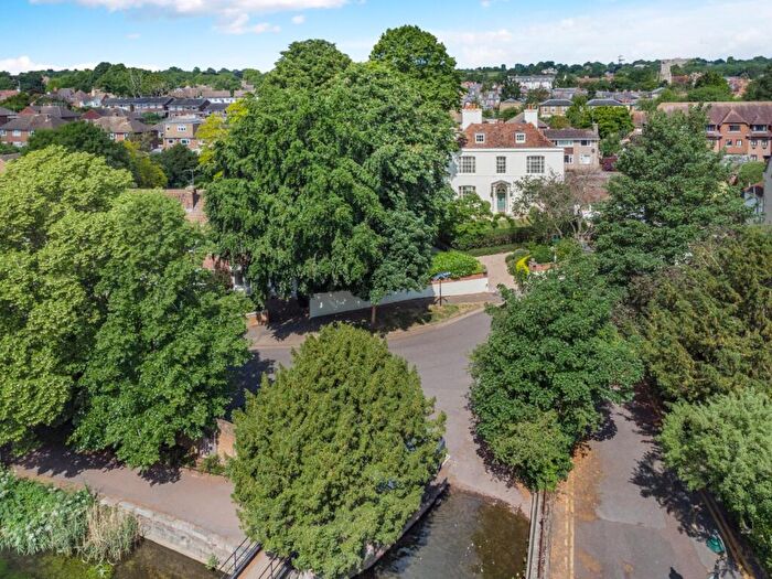 5 Bedroom Detached House For Sale In Linden Grove, Canterbury, Kent, CT2