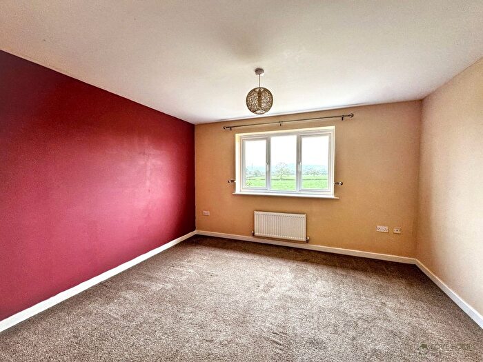 2 Bedroom End Of Terrace House For Sale In Lapwing Close, Claughton-On-Brock, Preston, PR3