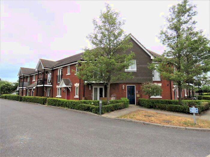 2 Bedroom Flat To Rent In Central Marlow, SL7