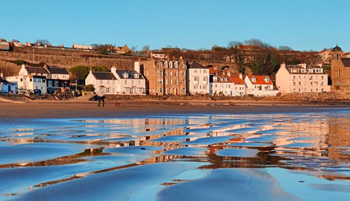 2 Bedroom Flat For Sale In St James Place, Kinghorn, KY3