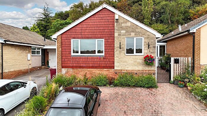 3 Bedroom Detached Bungalow For Sale In Nethergreen Gardens, Killamarsh, S21