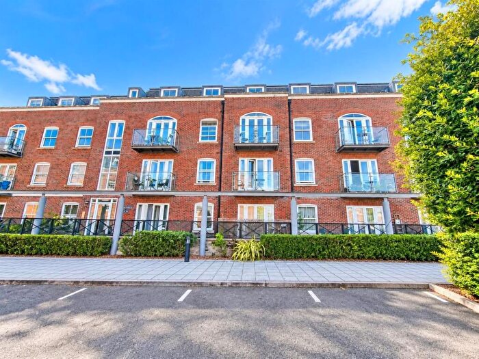 Studio For Sale In Salt Meat Lane, Gosport, PO12